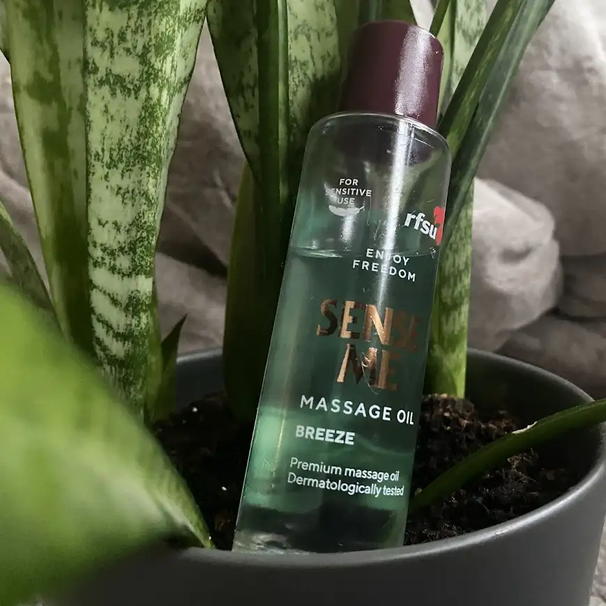 Recension: RFSU Sense Me Massageolja – Dryg, behaglig men något kortvarig